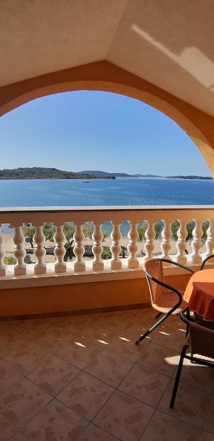 Villa Katarina Срима Екстериор снимка